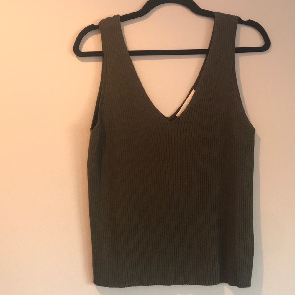 90s v neck sleeveless sweater
